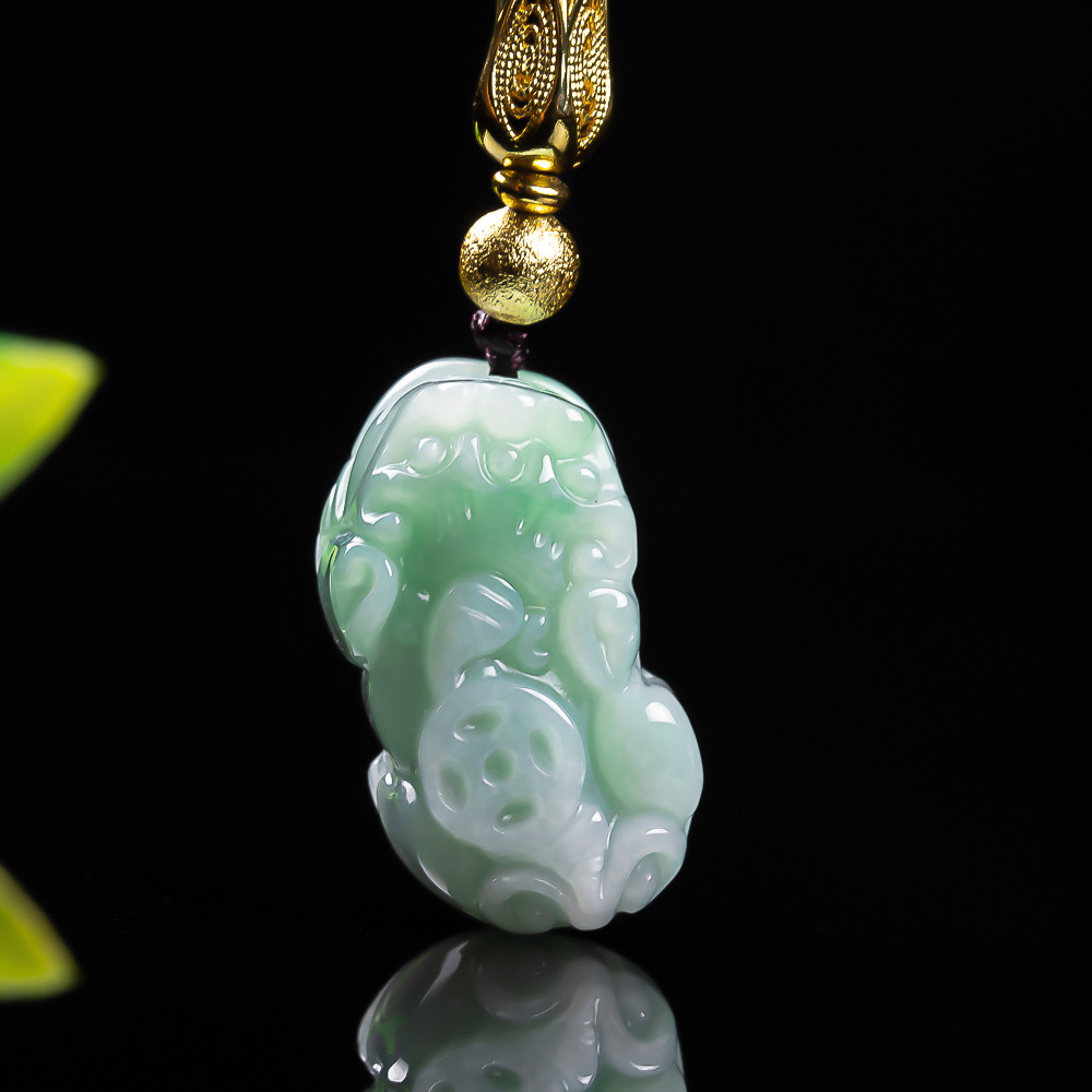 Necklaces - จี้หยกพิกซิวสีเขียวมรกตธรรมชาติจากพม่า สร้อยคอเครื่องรางนำโชค ของขวัญสำหรับผู้ชาย พร้อมใบรับรอง ของขวัญสำหรับผู้หญิง