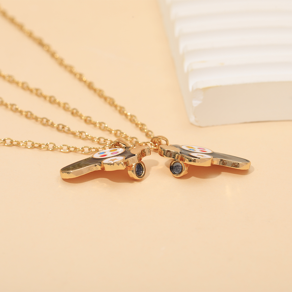 ชุดสร้อยคอคู่แม่เหล็ก 2 ชิ้น ล - Magnetic Couple Matching Necklaces บทวิจารณ์และราคา