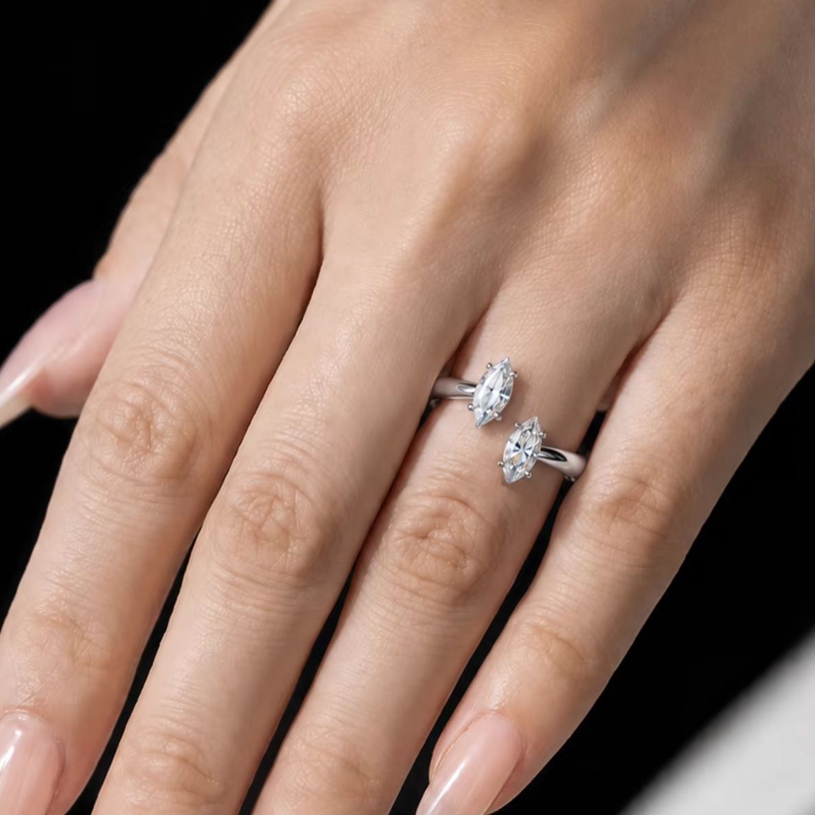 แหวนเงินแท้ 925 ขนาด 1 กะรัต พ - Moissanite Engagement Ring 1 Carat บทวิจารณ์และราคา